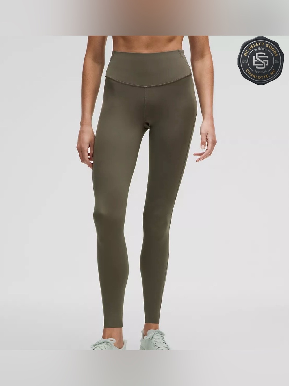 Lululemon Base Pace High-Rise Tight 28" Army Green Nulux Running Leggings Sz 2